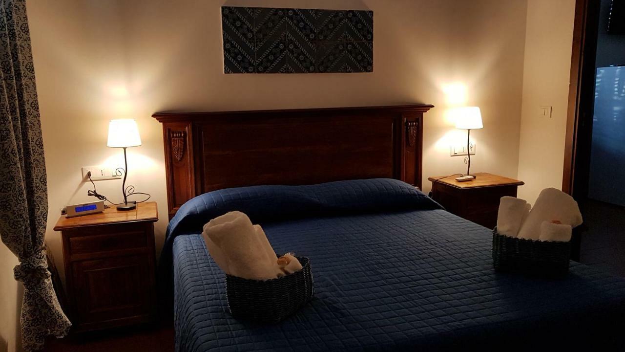 Casa Vacanze Villa D'Orleans Palermo Dış mekan fotoğraf